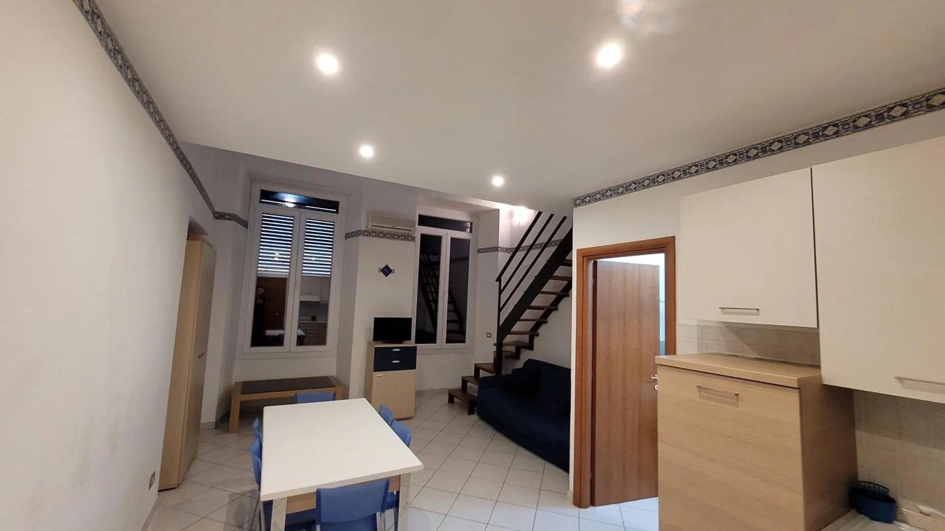 Rvh Apartment Sanremo 0*,