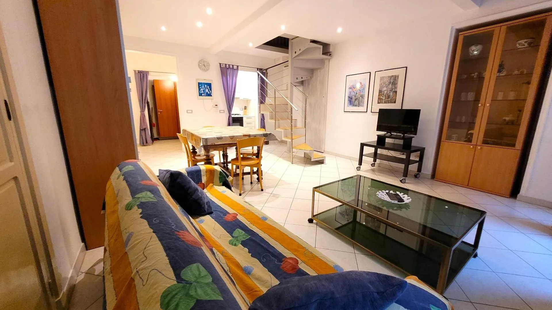 Rvh Apartment Sanremo Italia