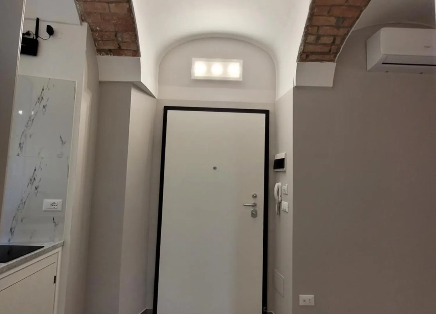 Rvh Apartment Sanremo Italia