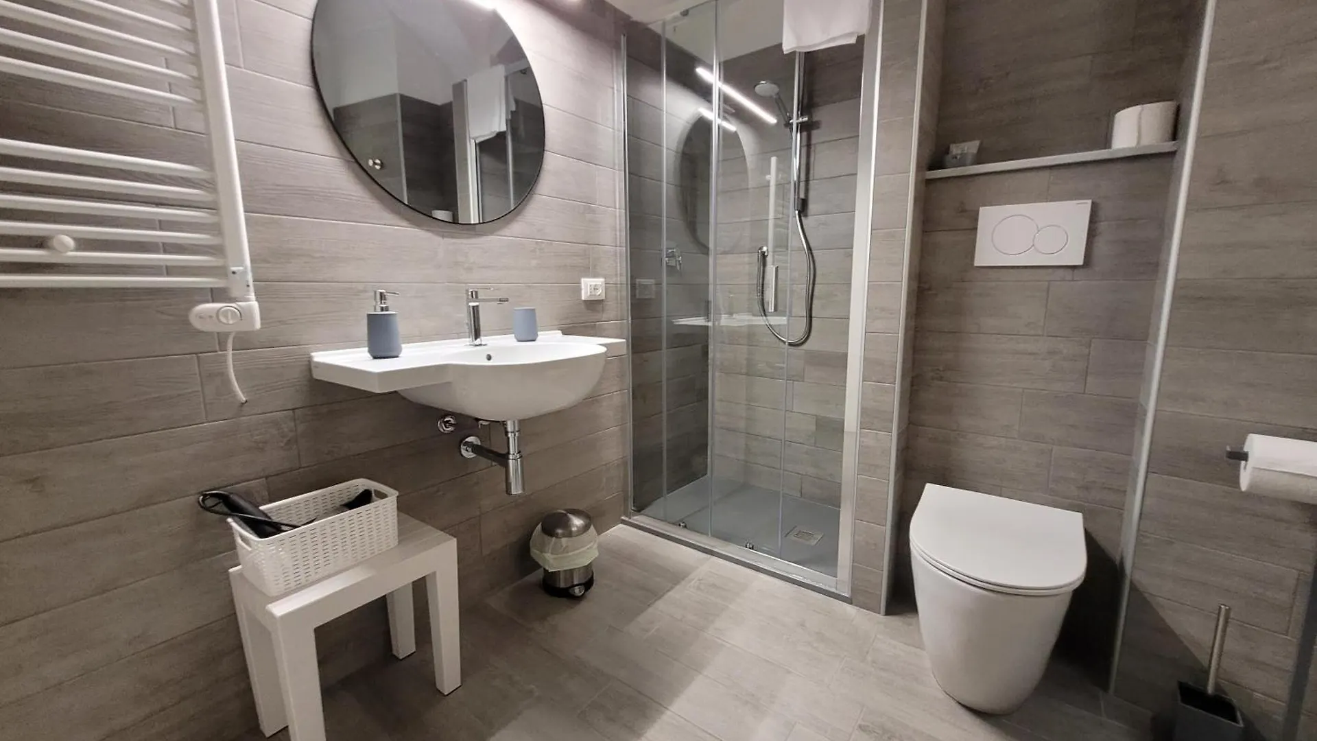 Rvh Apartment Sanremo Italia