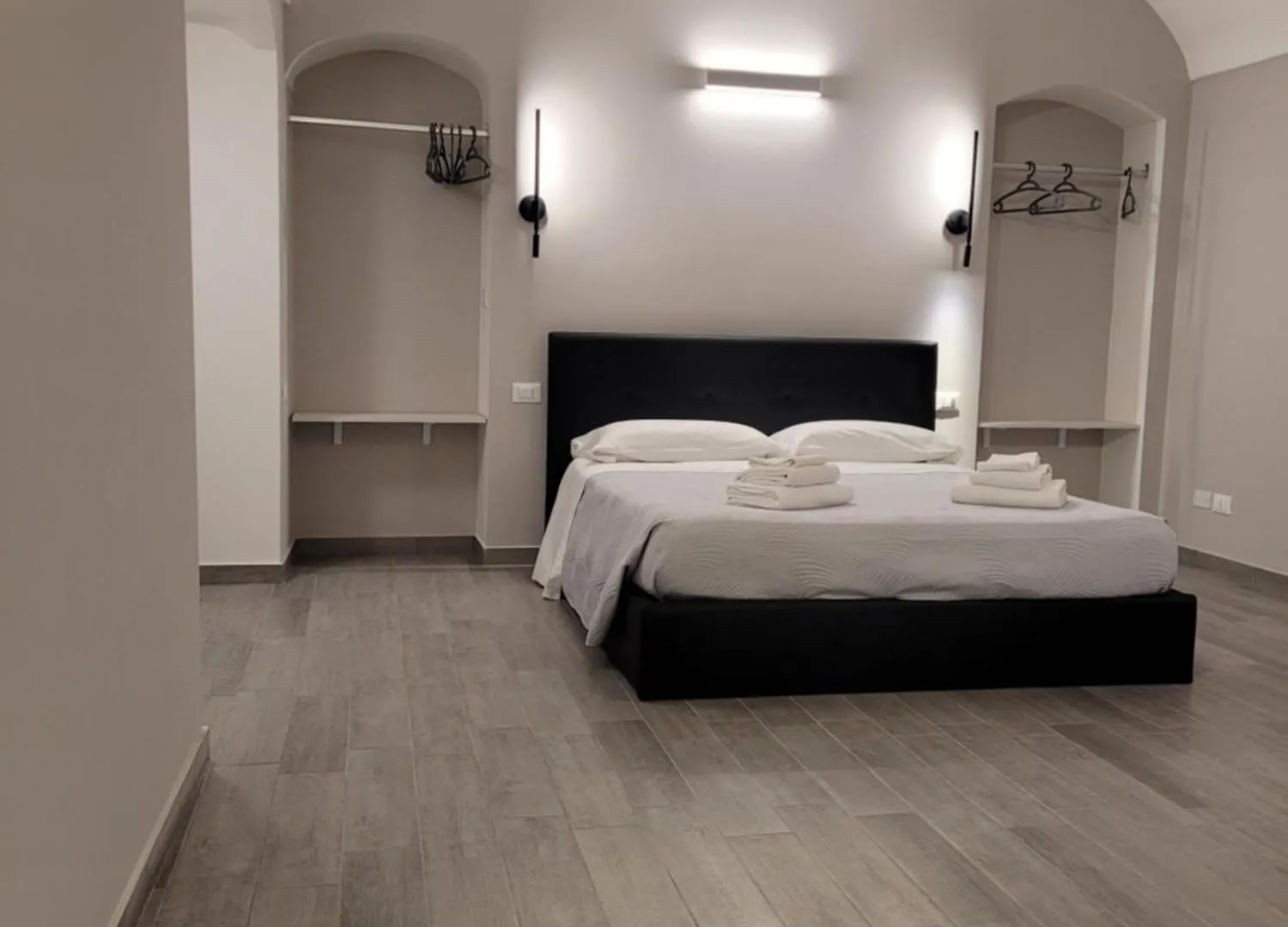 Rvh Apartment Sanremo 0*,  Italia